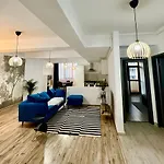 Tree House Apartman *